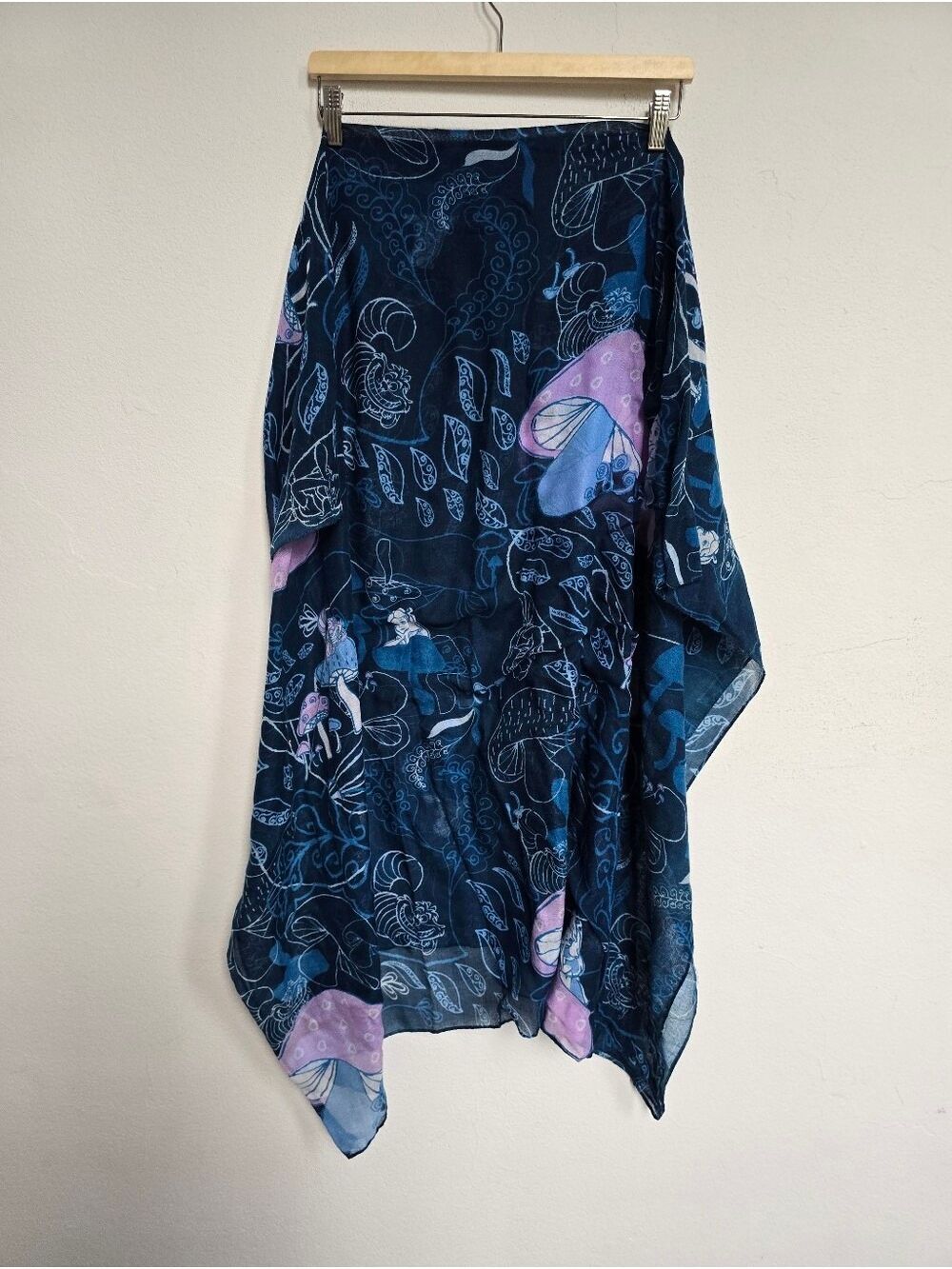 Disney Loungefly Alice In Wonderland Cheshire Cat Oversized Scarf Wrap Rare - Picture 3 of 8